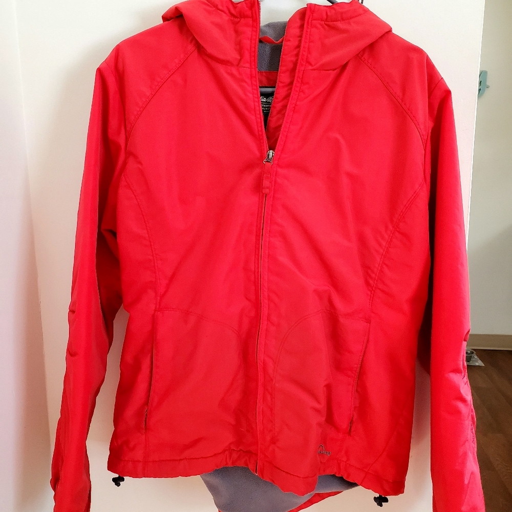 Eddie Bauer Ski Jacket that can adapt to changing weather of all seasons Large